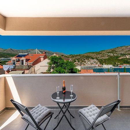 Oyo Deluxe Apartments Dubrovnik Exteriör bild