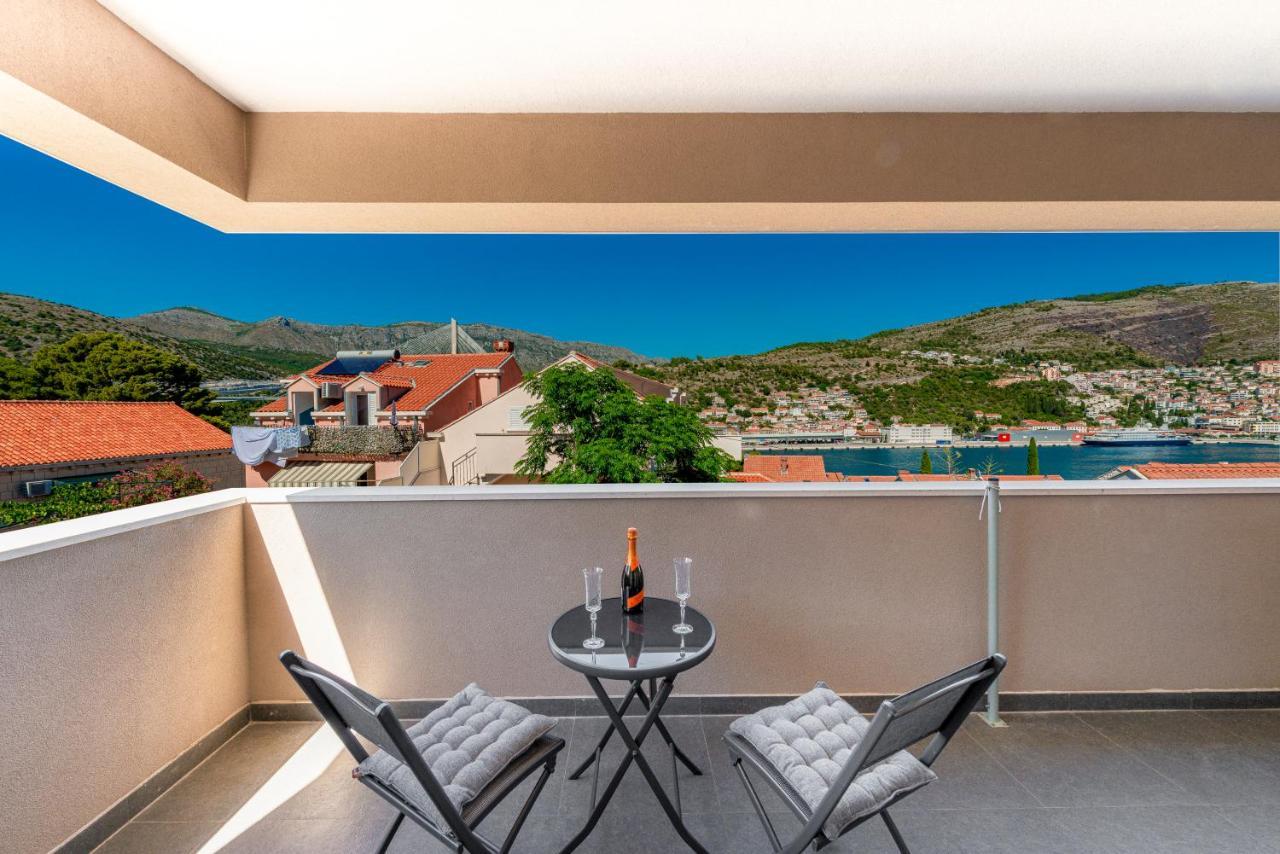 Oyo Deluxe Apartments Dubrovnik Exteriör bild