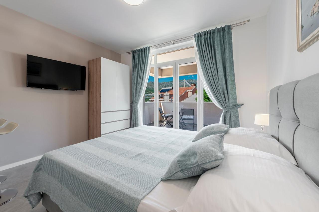 Oyo Deluxe Apartments Dubrovnik Exteriör bild