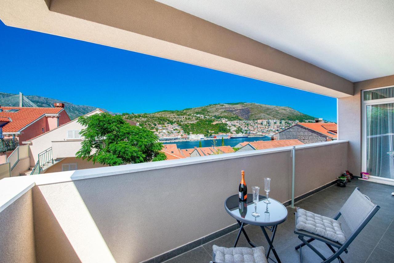 Oyo Deluxe Apartments Dubrovnik Exteriör bild