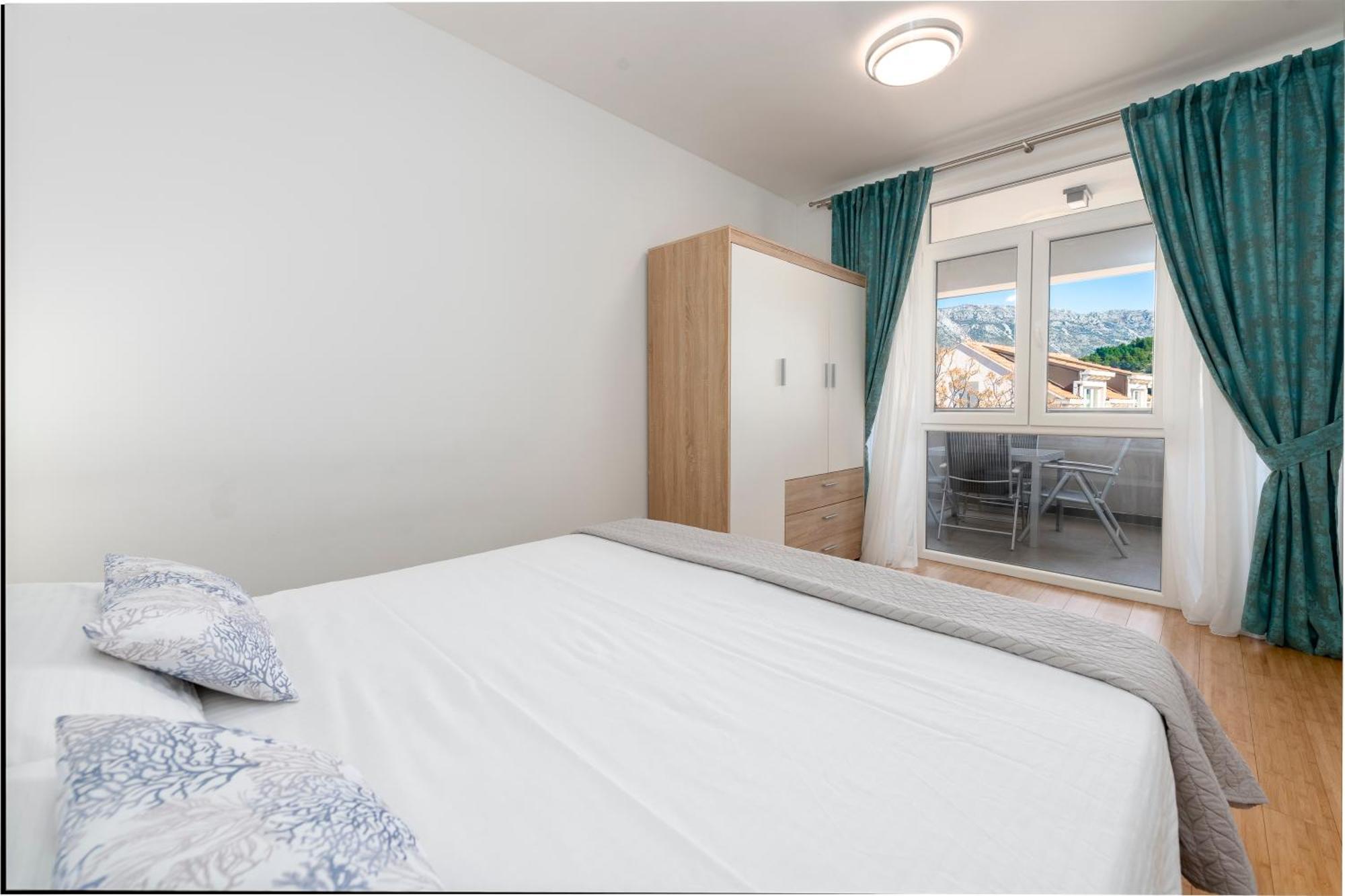 Oyo Deluxe Apartments Dubrovnik Exteriör bild