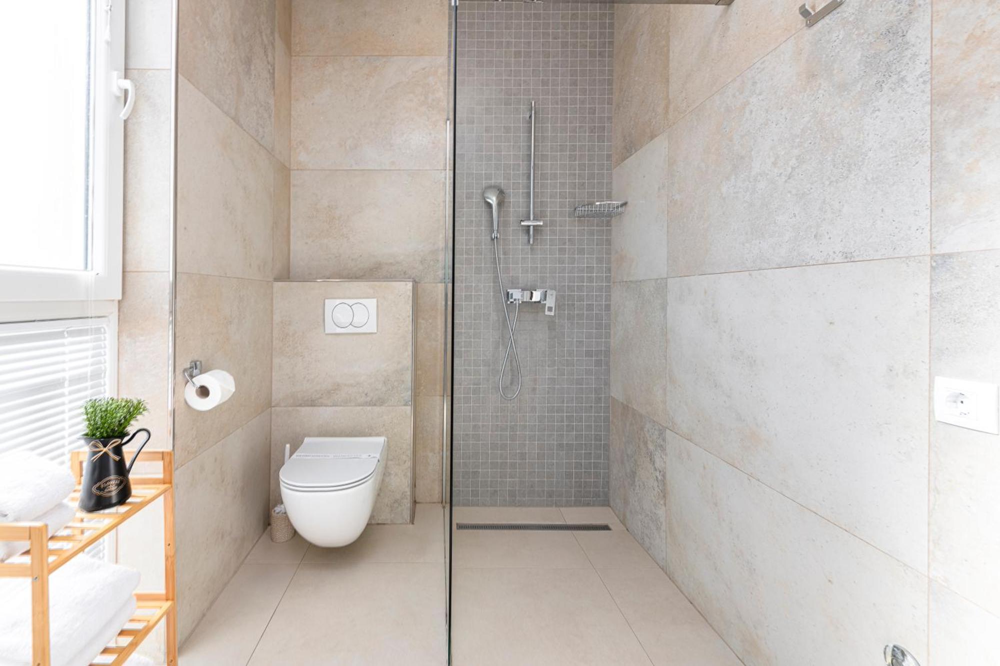 Oyo Deluxe Apartments Dubrovnik Exteriör bild